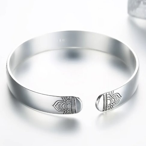 925 Sterling Silver Lucky Cuff Bracelet