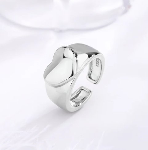 Eternal Heart Sterling Silver Smooth Surface Heart Ring