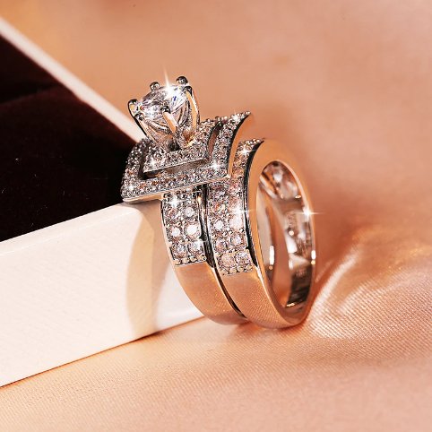 Luxurious Silver Square Zircon Double Set Ring